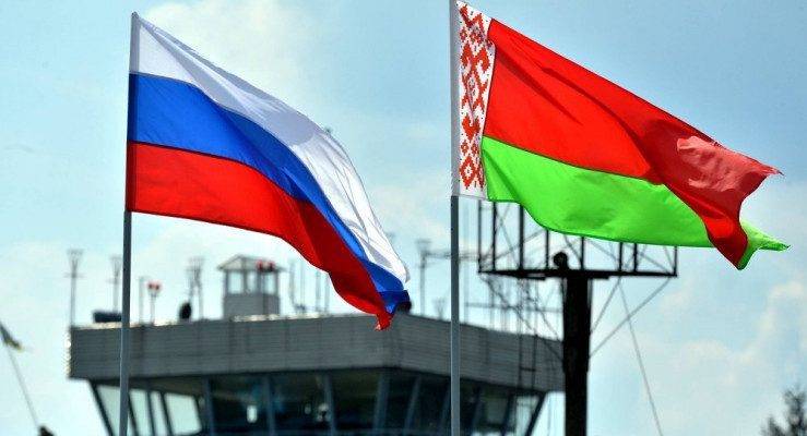 Вырваться из "совдеповского ада": РФ должна готовиться к отрыву Беларуси