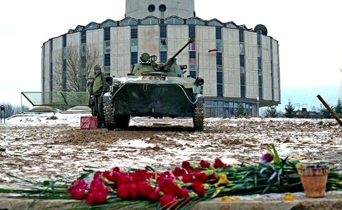 В Литве за приказы Горбачева отдувается простой танкист