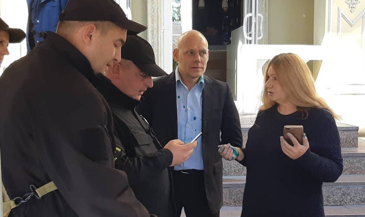 Новости Украины: драка ветеранов АТО с полицией и нападение на Бережную Новости Украины: драка ветеранов АТО с полицией и нападение на Бережную