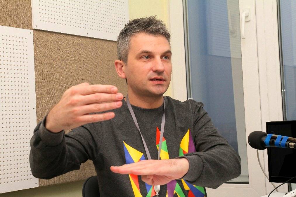 Украинский журналист Скрыпин рассказал, как «подколол» русских в Европе