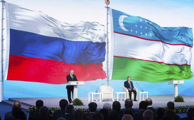 Чтобы отбить Узбекистан у Запада, Россия заплатит миллиарды
