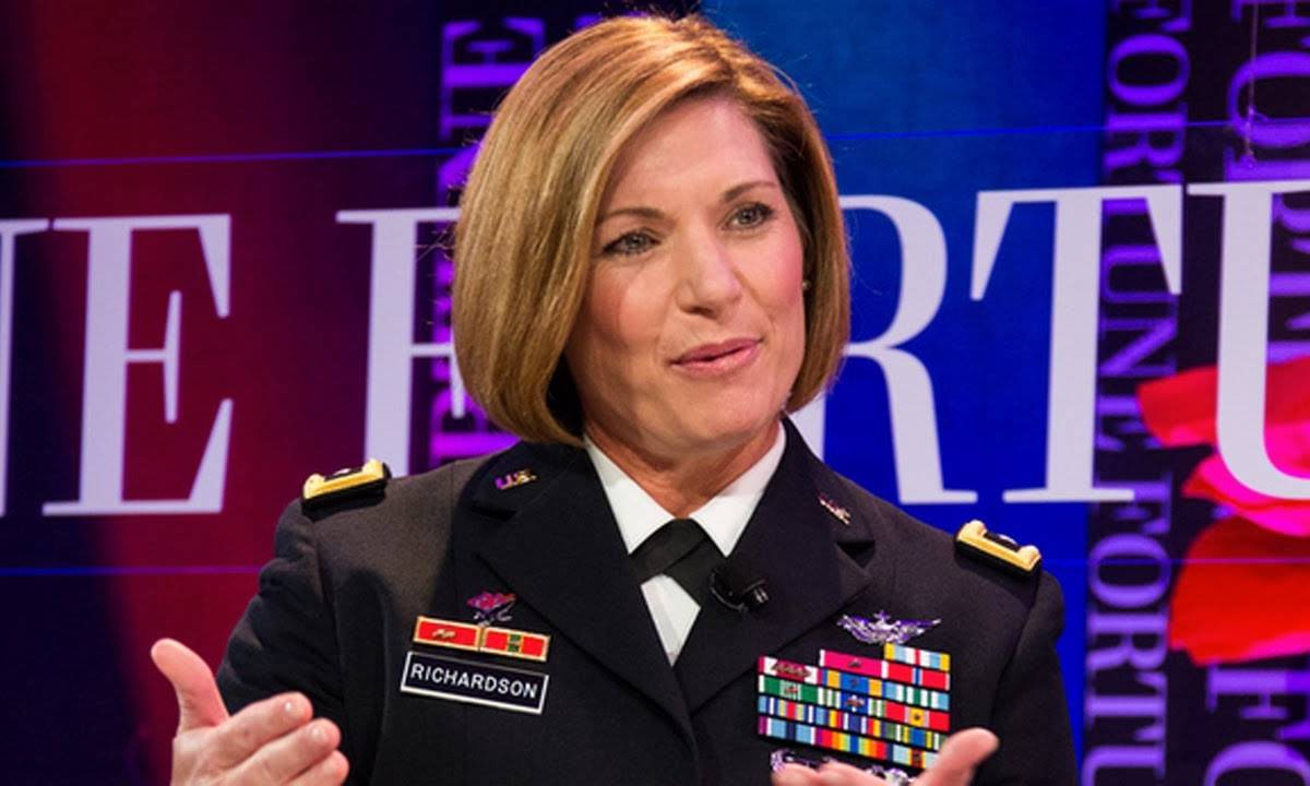 Женщины во главе ВС США и ЦРУ призваны восстановить доверие к власти