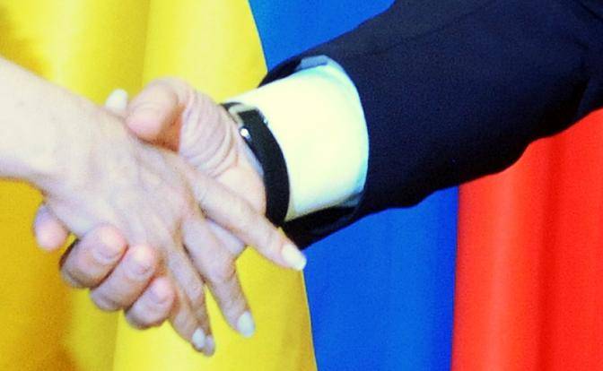 Есть один способ помирить и объединить Россию с Украиной Есть один способ помирить и объединить Россию с Украиной
