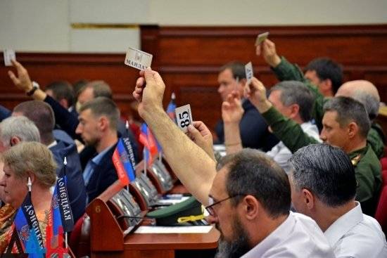 Выборы на Донбассе: чем будет заниматься новый парламент ДНР