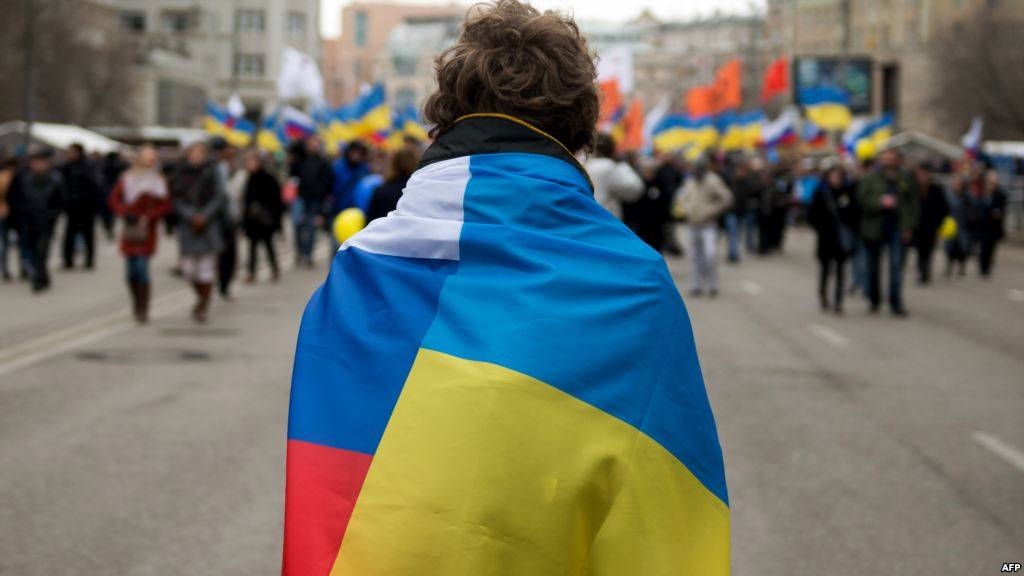 Как наказывать тех, кто получил двойное гражданство: опрос среди украинцев
