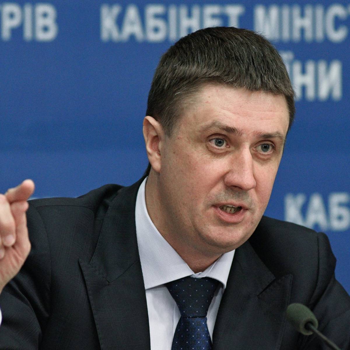 Кириленко обвинил Хуга в необъективности освещения войны на Донбассе