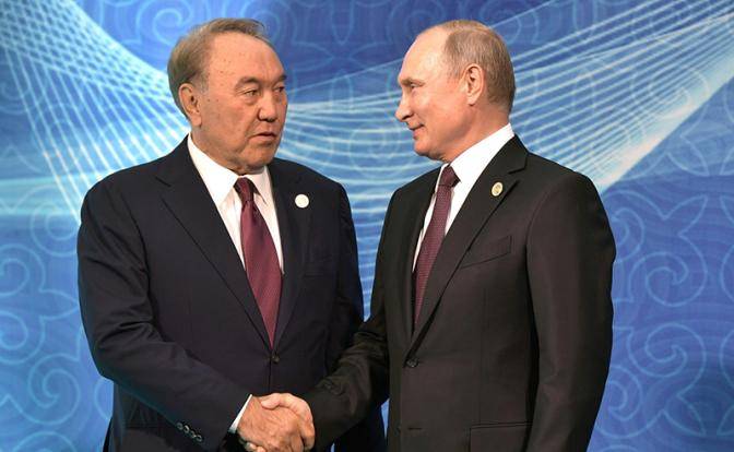 Назарбаев и Путин в Петропавловске: Что осталось за кадром