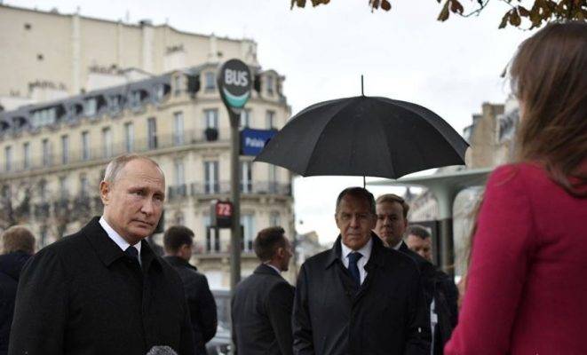 Отношения с США и общая армия ЕС: Путин дал интервью в Париже