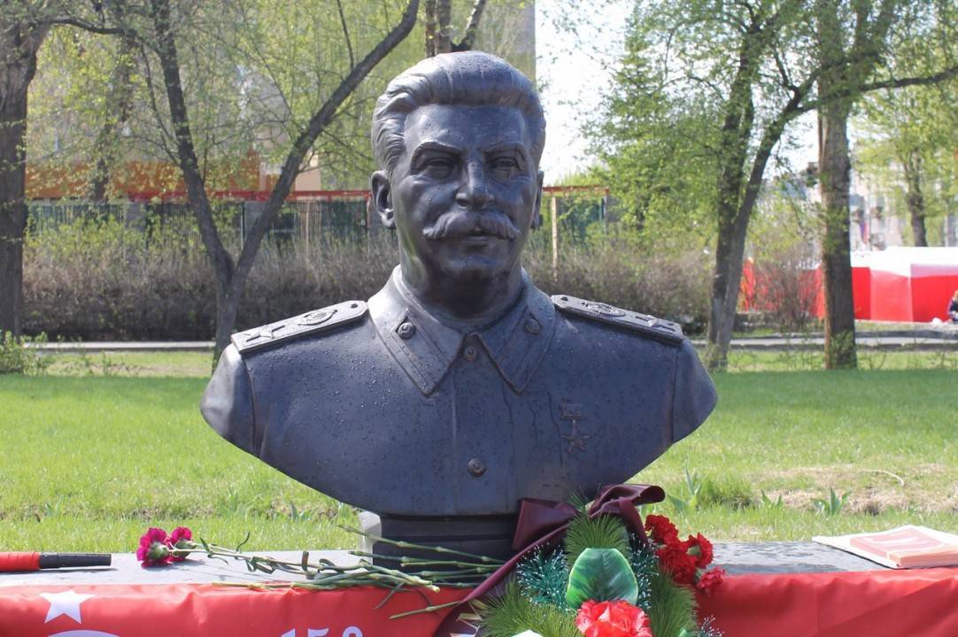 Мэрия Новосибирска не может найти место бюсту Сталина