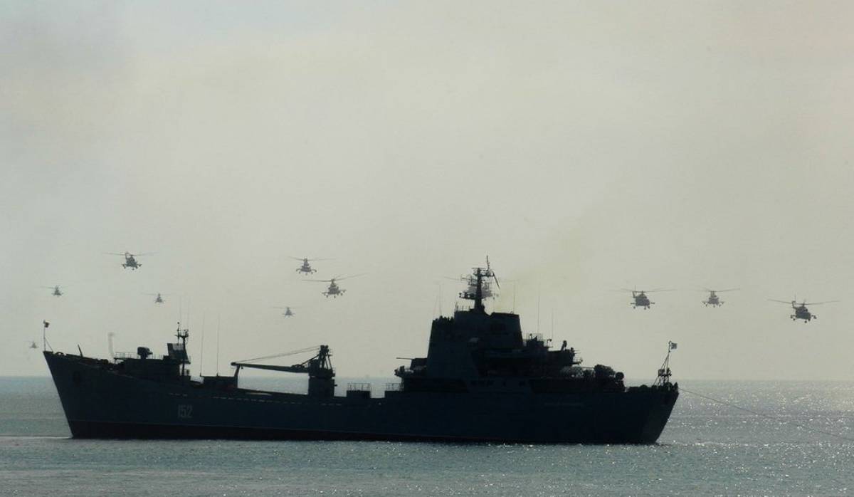 Силовой сценарий Киева на Азове: РФ могут вынудить закрыть акваторию моря