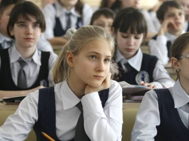 Школьники Донбасса не хотят учить украинский язык и переписанную историю
