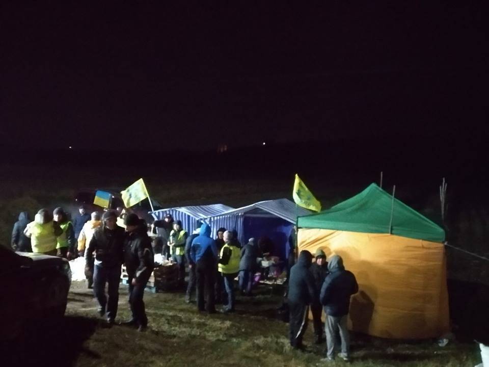 Годовщину майдана Украина встречает бунтами по всей стране