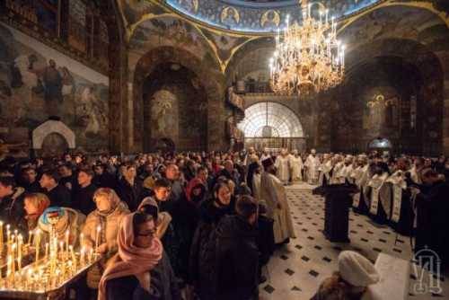 В очередной схватке за Православие народ выберет Церковь и Веру