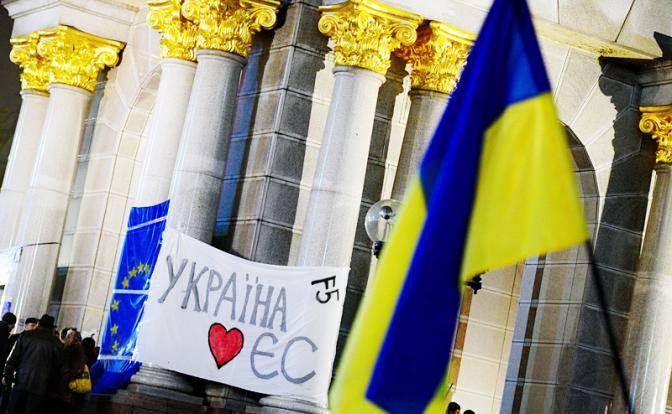 Пятилетка Майдана: Без москалей и грошей, но с безвизом