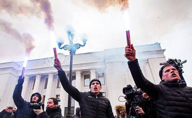 Кто больше всего мечтает утопить Киев в крови
