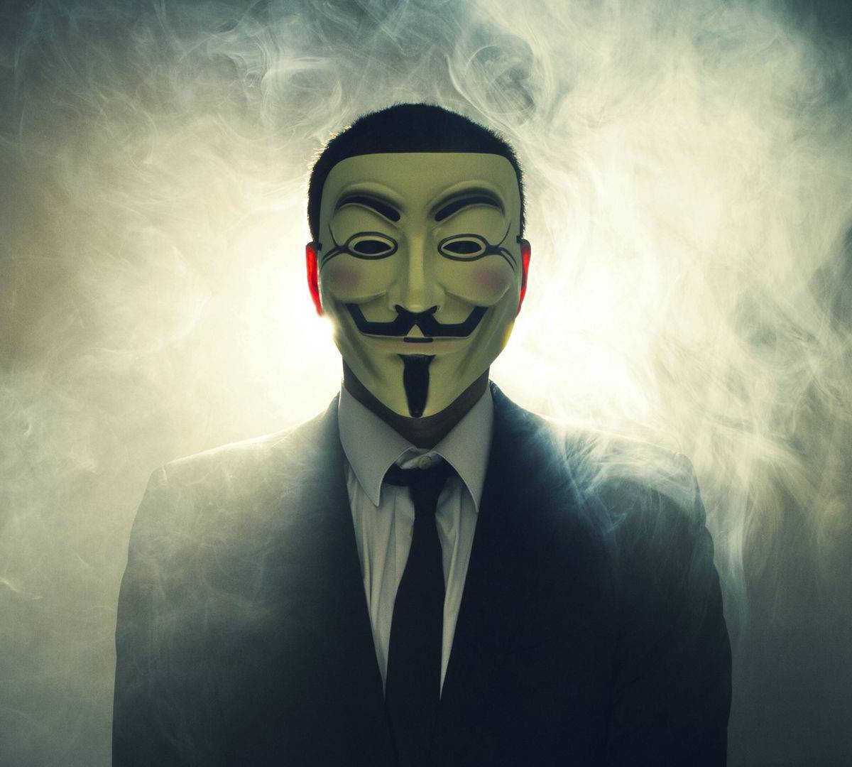 Anonymous "посадили в лужу" британских ловцов «российских ботов»