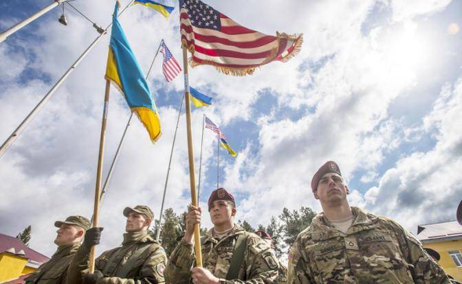Трампу не о чем говорить с Путиным: США размещают военную базу на Украине