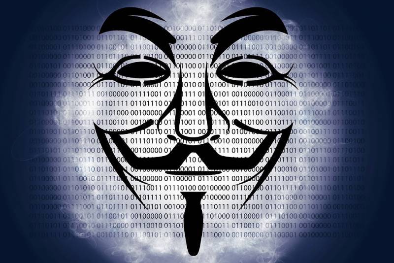 Анонимы против Лондона. Хакерский скандал на всю Европу