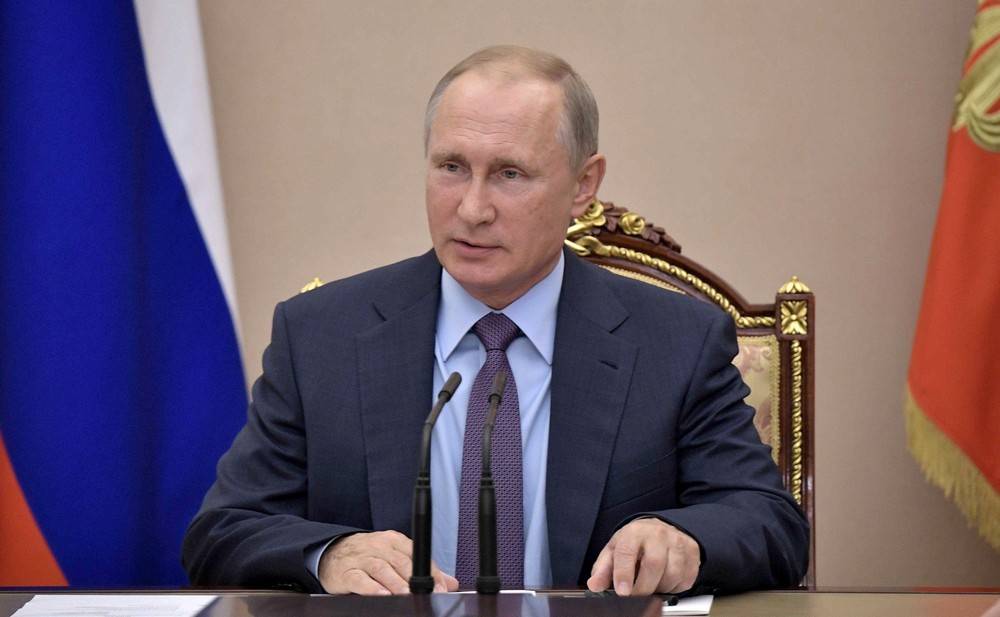 Путин рассказал, почему он игнорирует звонки Порошенко