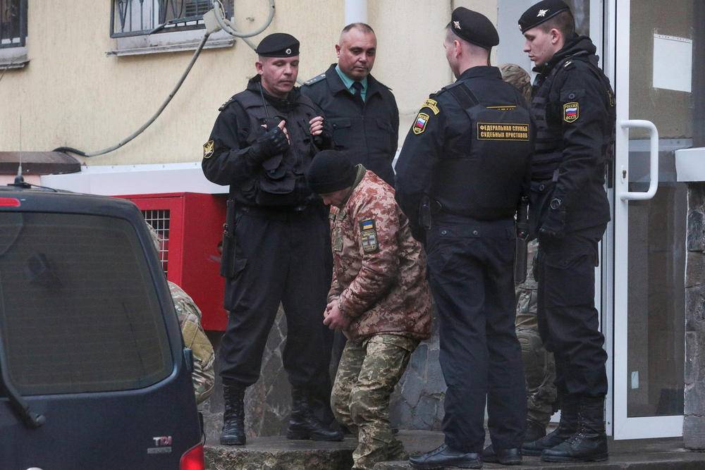 Среди задержанных украинских моряков оказался палач СБУ из Бердянска