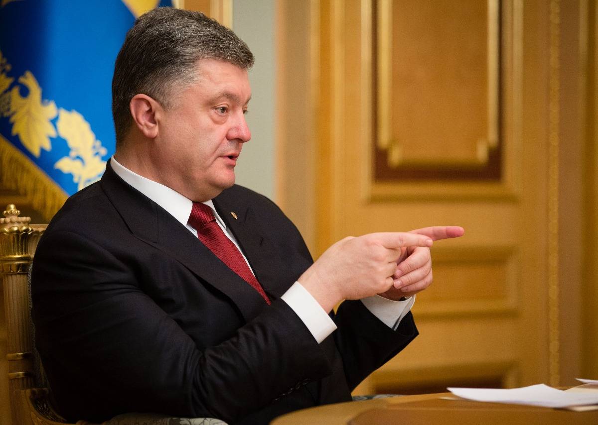 Порошенко оценил свободу украинцев в «почти двести долларов»