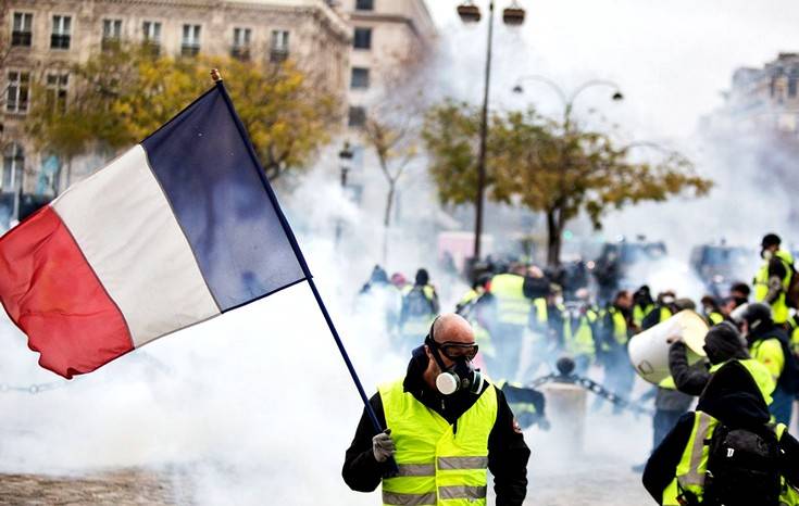 Франция расследует причастность России к протестам «желтых жилетов»
