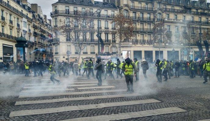 "Русского следа" не было: Москва не заинтересована в беспорядках в Париже