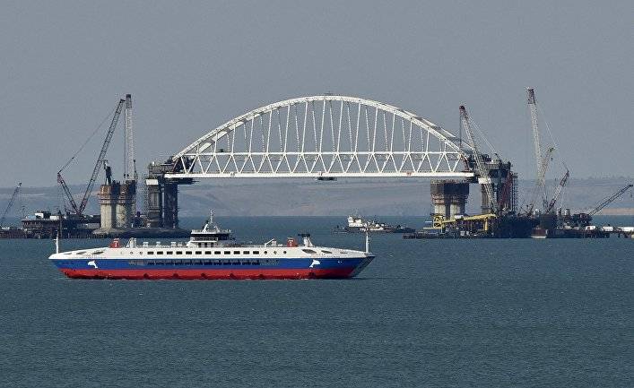 Неприкрытое лицемерие ООН: Мост в Крым - катастрофа, а водная блокада - нет