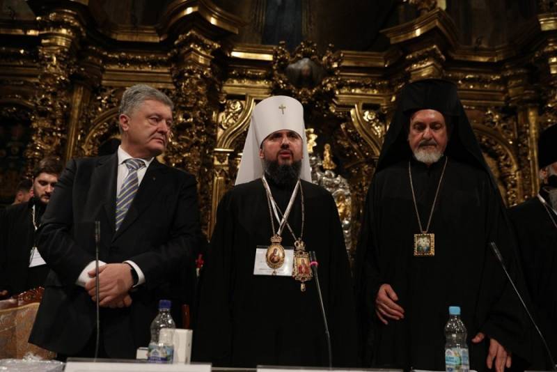 Украинский «митрополит». Что это было?