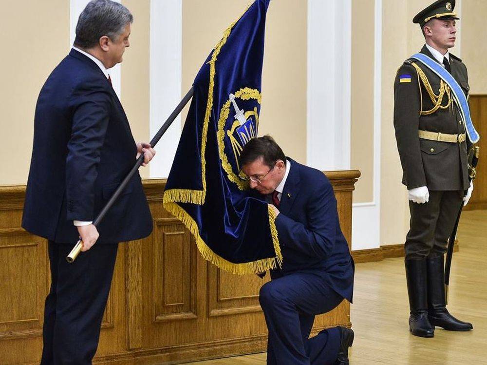 На Украине возмутились поведением Порошенко