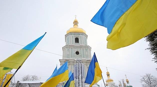 На захваты православных храмов киевский режим дал отмашку