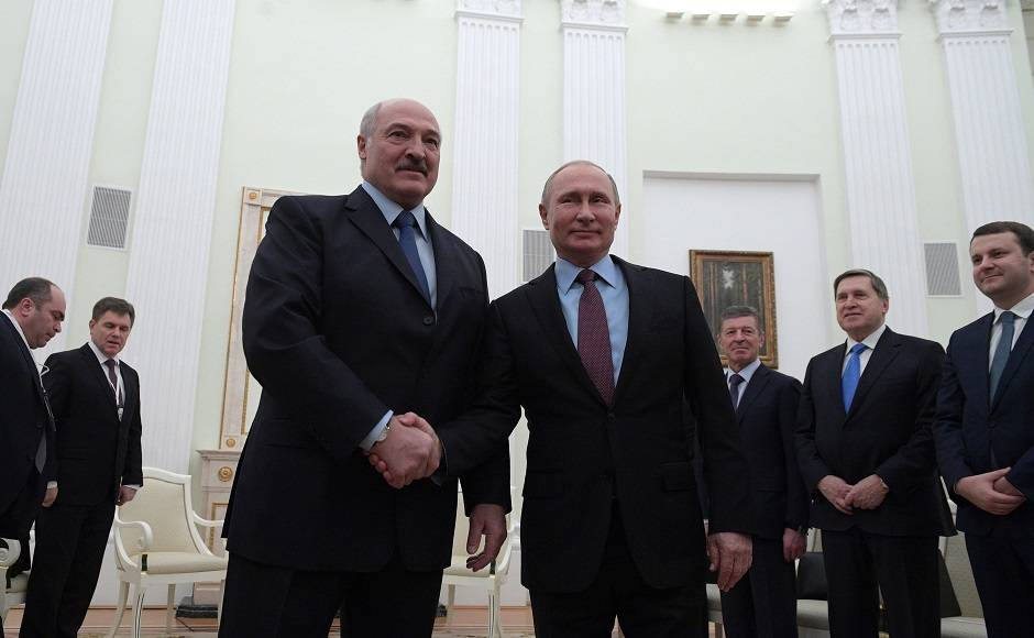 Путин за счет Белоруссии решит проблему 2024 года