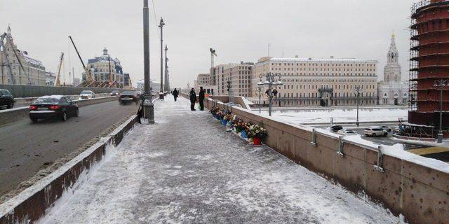 О некрокульте Немцова на Москворецком мосту