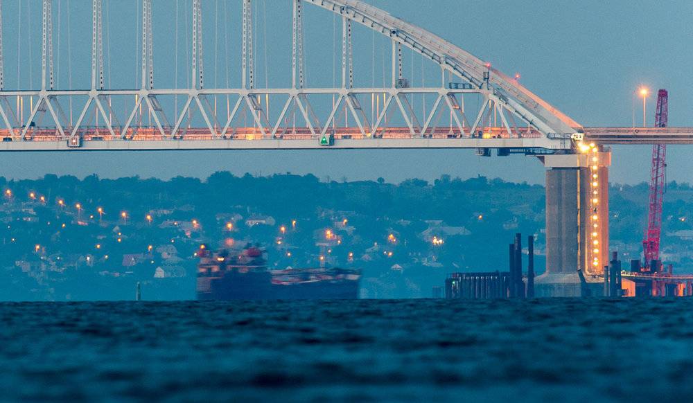 Названы условия прохода украинских кораблей в Керченском проливе