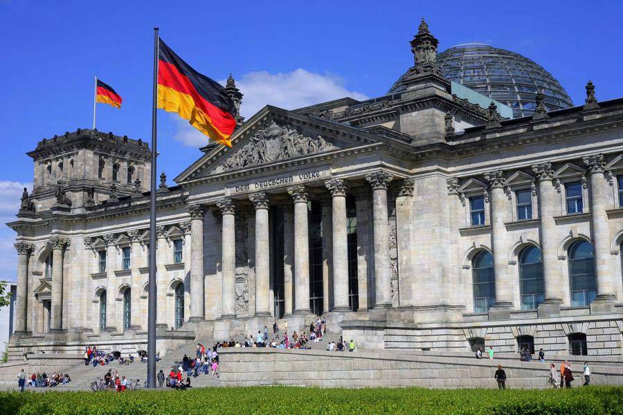 Немецкие парламентарии хотят «разрядки» в отношениях с Россией
