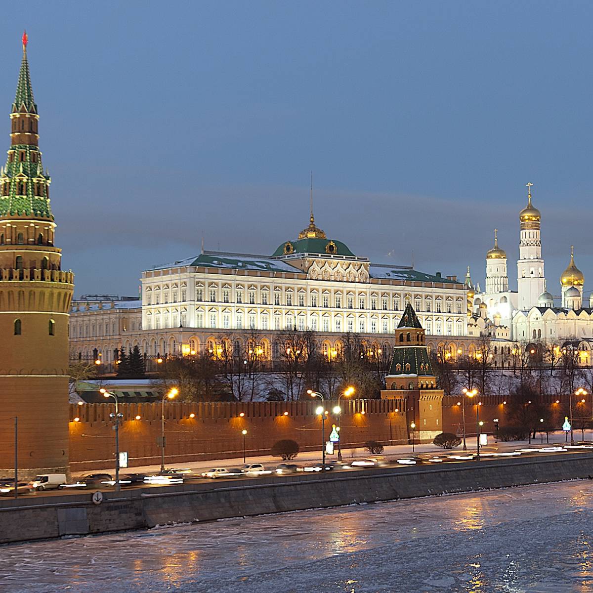Россия резко упала в рейтинге демократий
