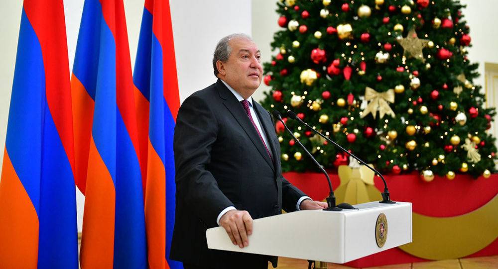 Слухи о возможной отставке президента в Армении считают необоснованными