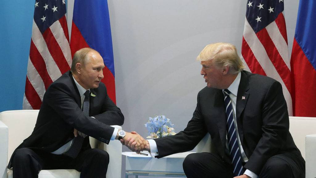 Почему Трамп так дружит с Путиным?
