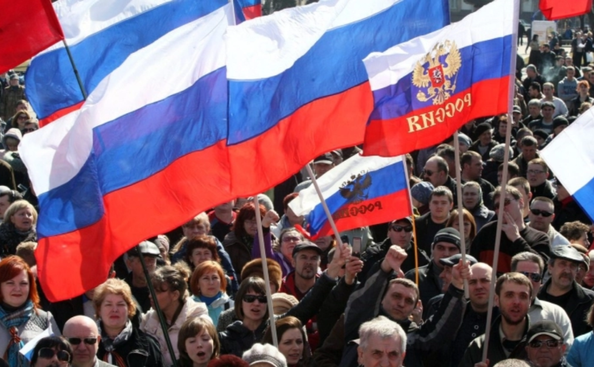 Резкое падение доверия: больше половины россиян недовольны властью