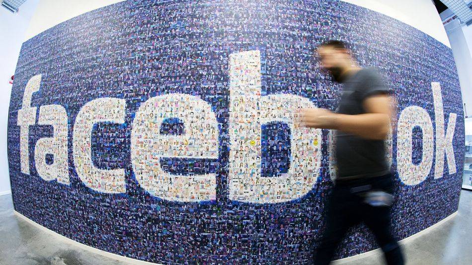 В чем причина антироссийских акций сети Facebook