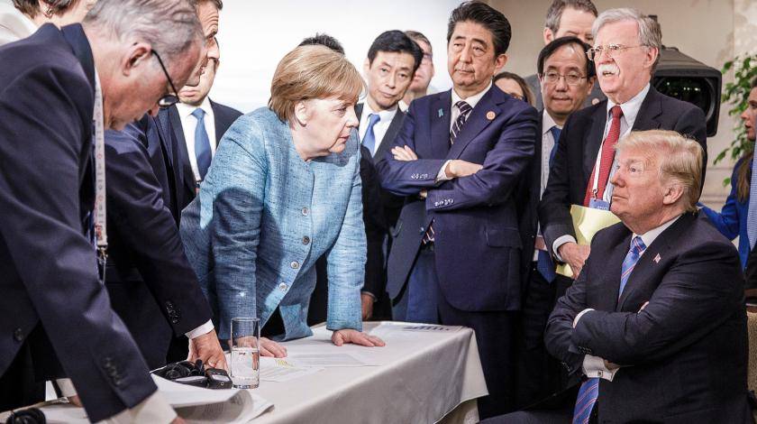 Bild: Меркель в Давосе пошла против Трампа