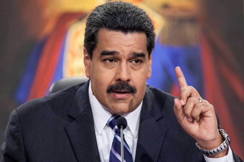 Мадуро закрыл все консульства Венесуэлы в США