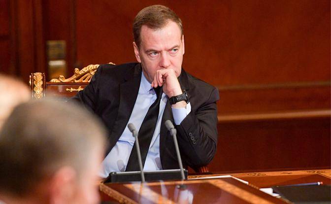 Отставка Медведева как последний шанс спасти рейтинг Путина