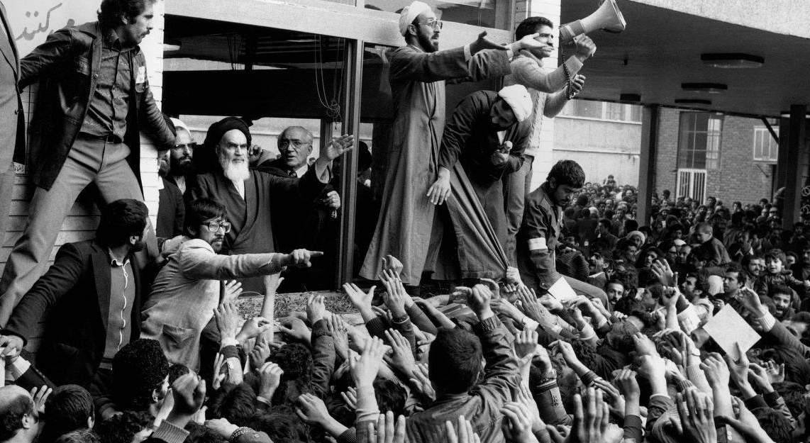 Наш аятолла в Тегеране. Как США приводили к власти Хомейни