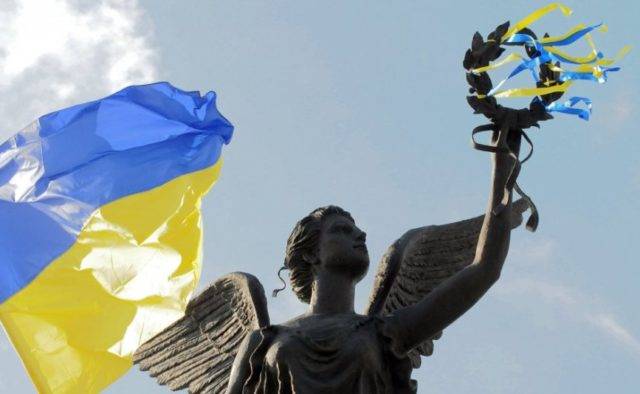 Выборы, закон о языке и томос могут сильно расшатать украинское общество