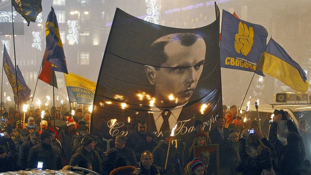 Год Бандеры на Украине, или Кто и зачем сталкивает Незалежну с Польшей и ЕС Год Бандеры на Украине, или Кто и зачем сталкивает Незалежну с Польшей и ЕС