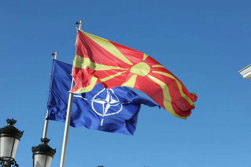 Македония вступила в НАТО, но не до конца