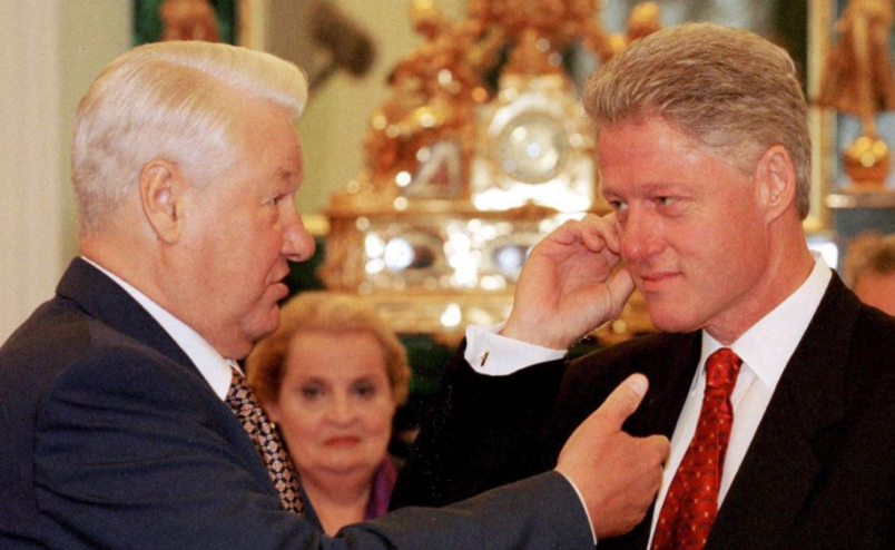 Нашли виноватых: Ельцин упустил Крым в 90-х