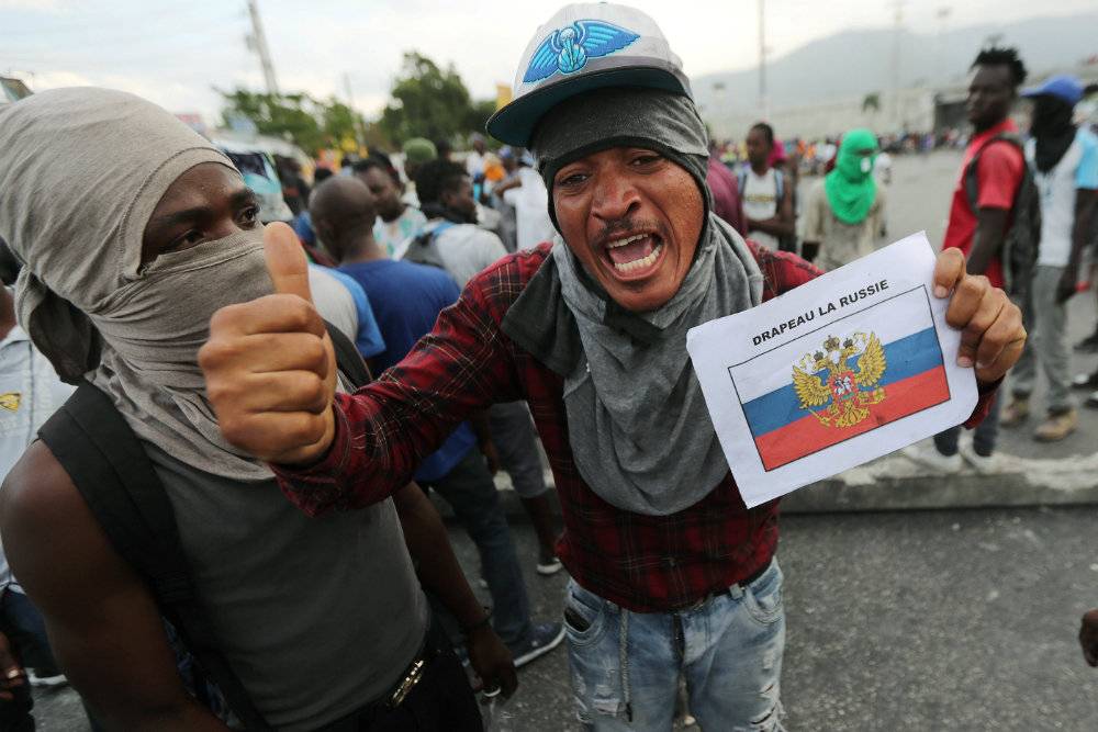 Жители Гаити требуют разорвать связи с США и просят Россию о помощи