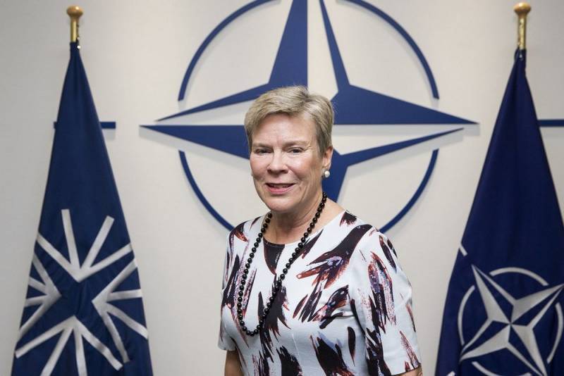 Подозрительное миролюбие НАТО